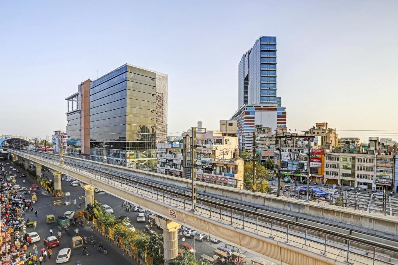 Kālkāji Devi Super Hotel O Metro Inn Near Worlds Of Wonder מראה חיצוני תמונה